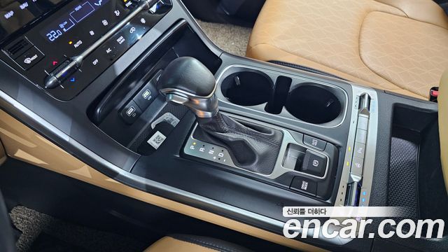Kia Canival 2022 — photo 9