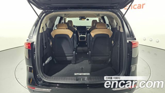 Kia Canival 2022 — photo 20