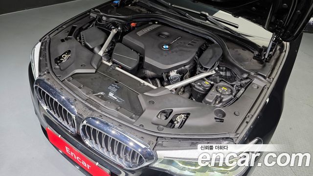 BMW 5-Series 2018 — photo 6