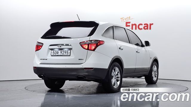 Hyundai Veracruz 2011 — photo 2