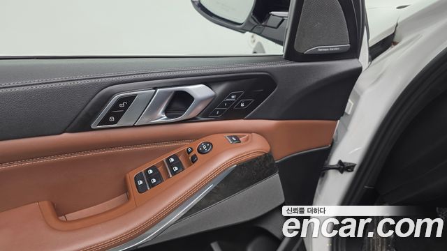 BMW X5 2023 — photo 19