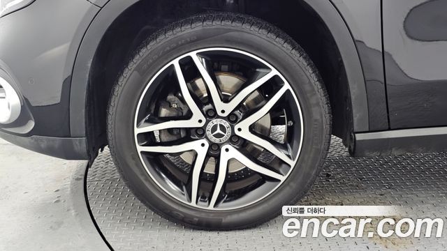 Mercedes-Benz GLA-Class 2019 — photo 5