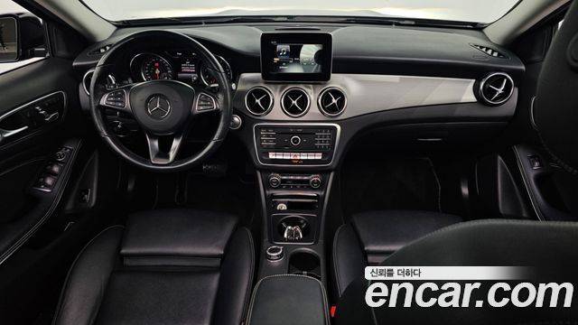Mercedes-Benz GLA-Class 2019 — photo 7