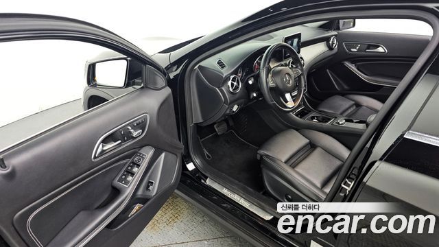 Mercedes-Benz GLA-Class 2019 — photo 10