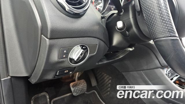 Mercedes-Benz GLA-Class 2019 — photo 19