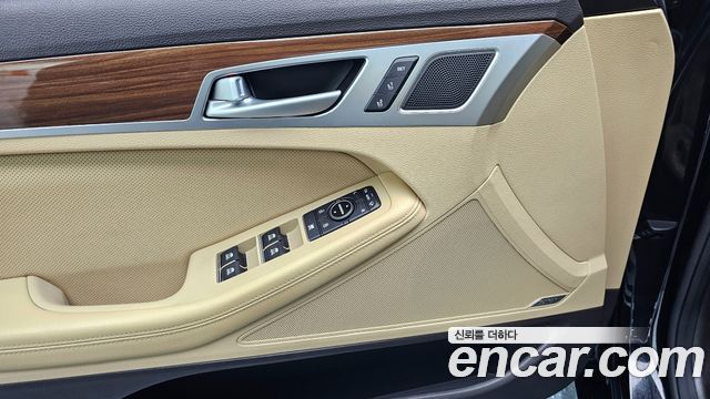 Hyundai Genesis 2015 — photo 17
