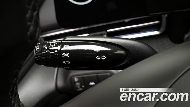 Hyundai AVANTE 2021 — photo 18