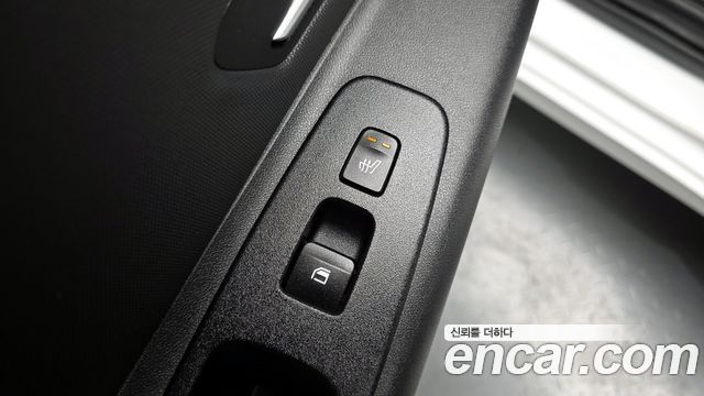 Hyundai AVANTE 2021 — photo 19