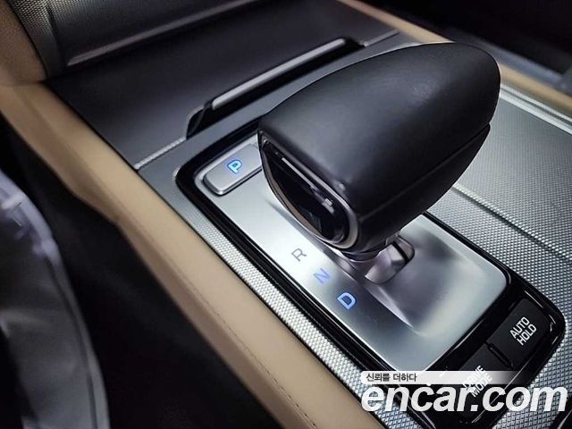 Genesis G80 2018 — photo 9