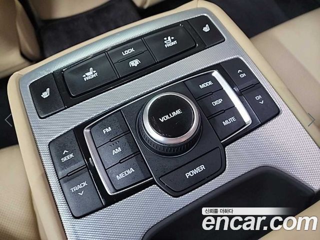 Genesis G80 2018 — photo 15