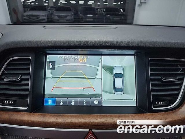 Genesis G80 2018 — photo 17