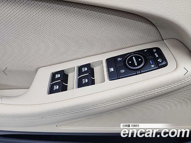 Genesis G80 2018 — photo 18