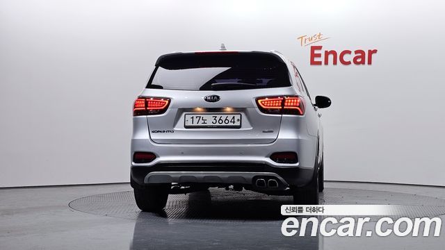 Kia Sorento 2018 — photo 4