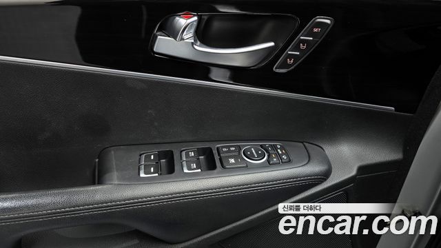 Kia Sorento 2018 — photo 16