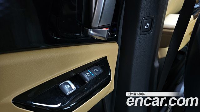 Kia Canival 2021 — photo 19