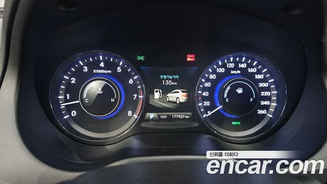Hyundai Grandeur 2013 — photo 8
