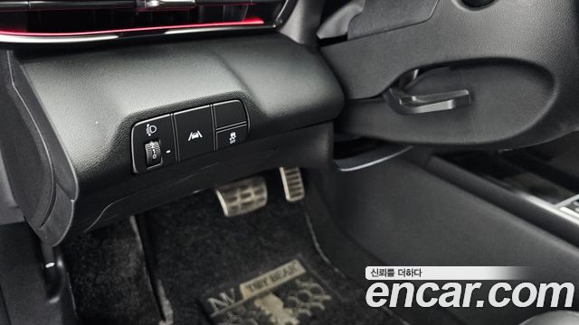 Hyundai AVANTE 2023 — photo 18