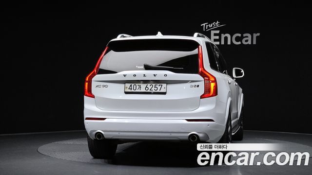 Volvo XC90 2017 — photo 4