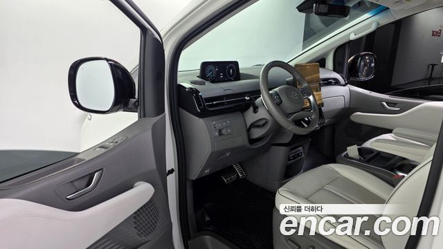 Hyundai Staria 2023 — photo 10