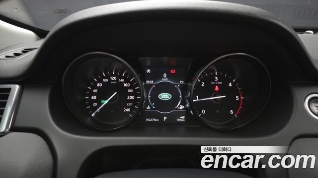Land Rover Discovery Sport 2019 — photo 8