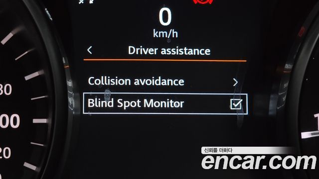 Land Rover Discovery Sport 2019 — photo 16