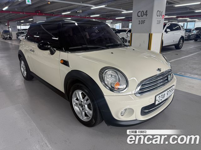 Mini Cooper 2013 — photo 1
