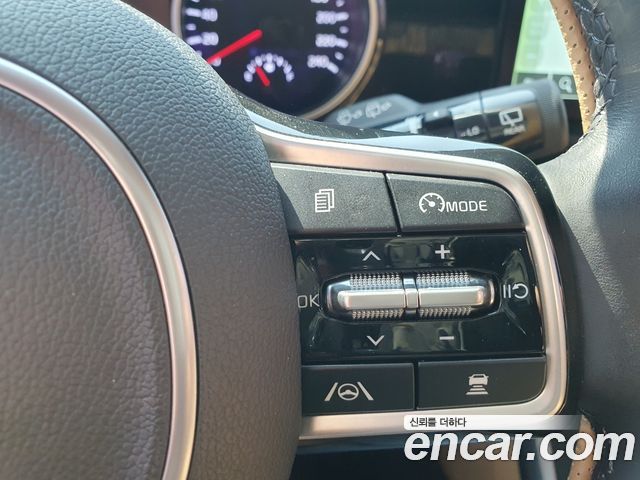 Kia Canival 2023 — photo 14