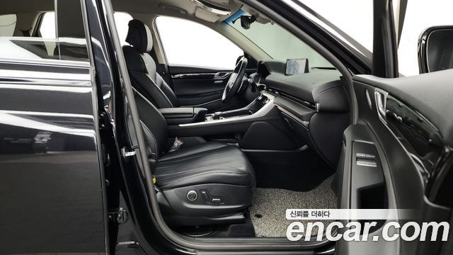 Genesis GV80 2020 — photo 11