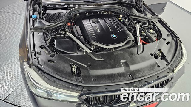 BMW Gran Turismo 2019 — photo 6