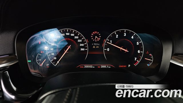 BMW Gran Turismo 2019 — photo 8