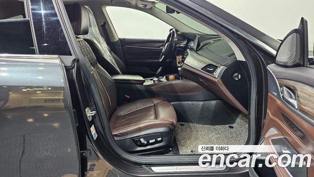 BMW Gran Turismo 2019 — photo 11