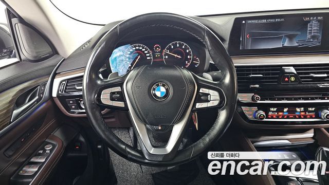 BMW Gran Turismo 2019 — photo 13