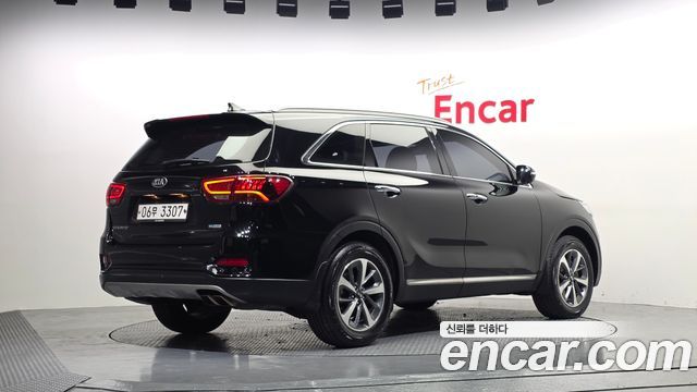 Kia Sorento 2019 — photo 2