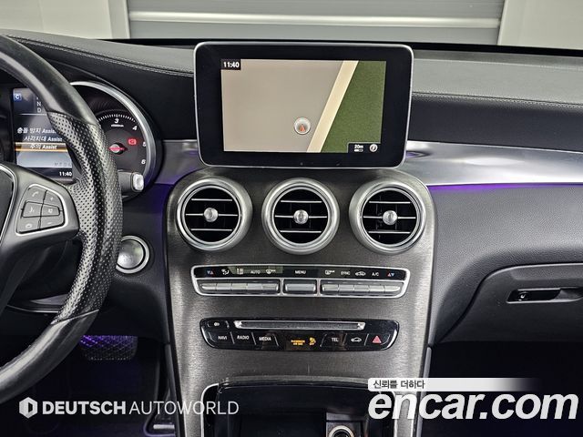Mercedes-Benz GLC-Class 2017 — photo 14