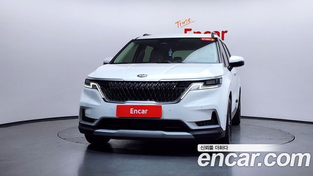Kia Canival 2021 — photo 3