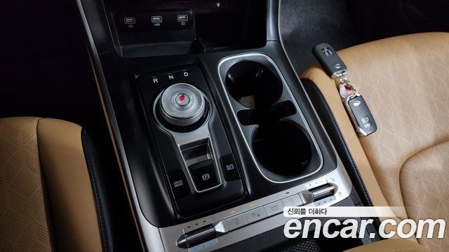 Kia Canival 2021 — photo 9