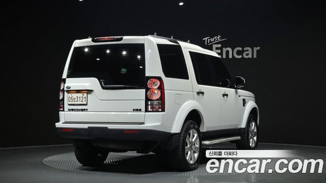 Land Rover Discovery 2015 — photo 2