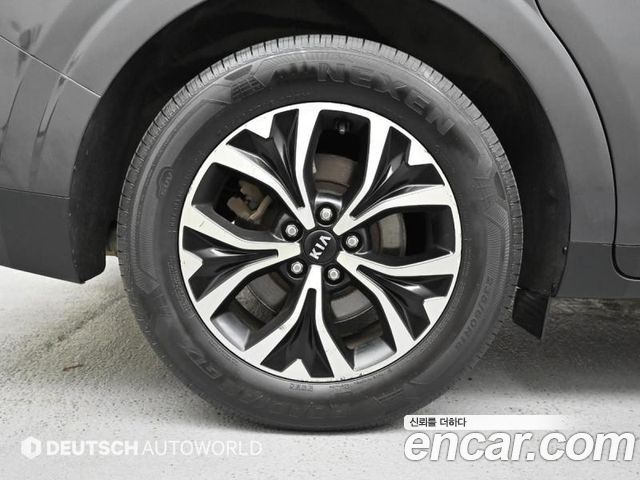 Kia Canival 2021 — photo 20