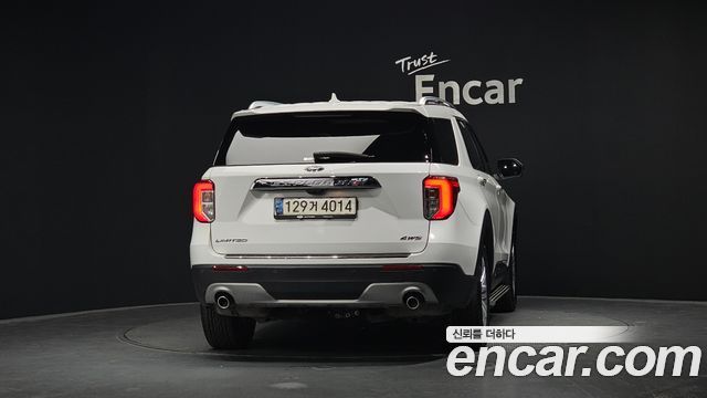 Ford Explorer 2021 — photo 4