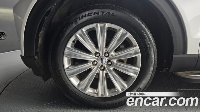 Ford Explorer 2021 — photo 5