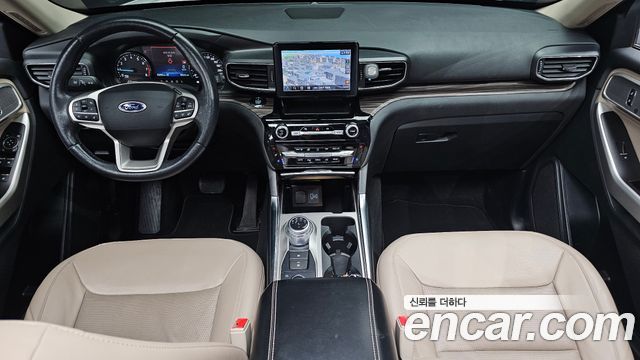 Ford Explorer 2021 — photo 7