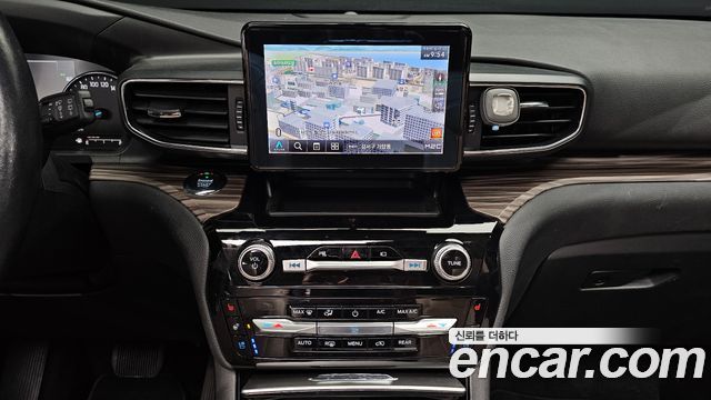 Ford Explorer 2021 — photo 14