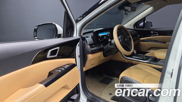 Kia Canival 2021 — photo 10