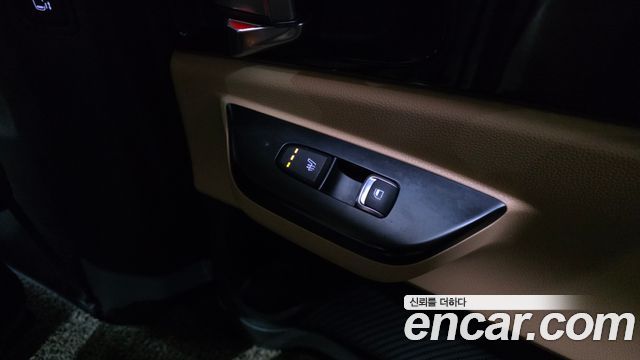 Kia Canival 2021 — photo 19