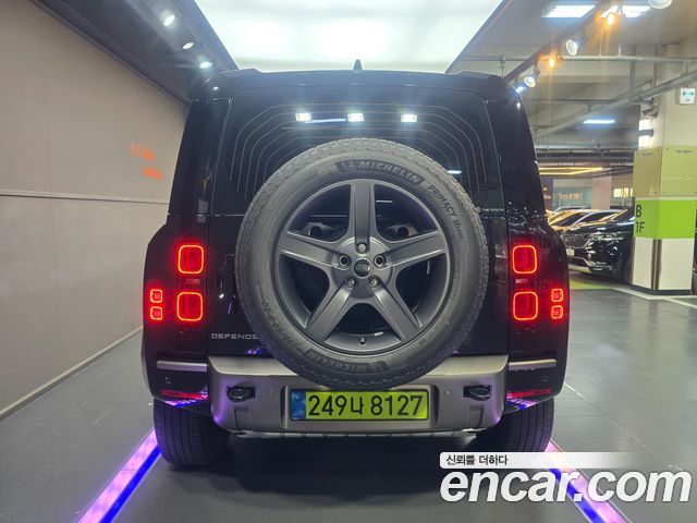 Land Rover Defender 2025 — photo 4