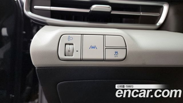 Hyundai AVANTE 2023 — photo 17