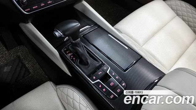 Kia K7 2017 — photo 9
