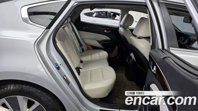 Kia K7 2017 — photo 12