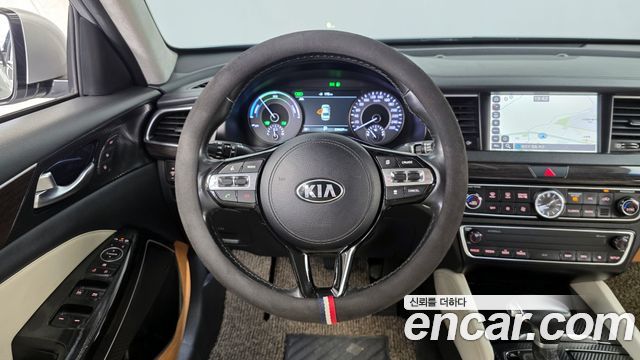 Kia K7 2017 — photo 13