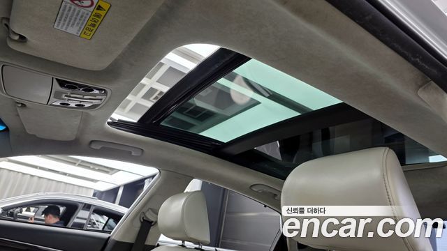 Kia K7 2017 — photo 18